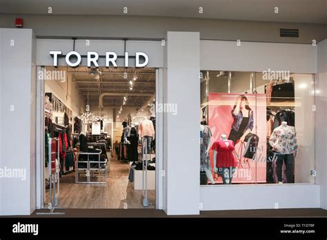 torrid shopping center livingston nj.